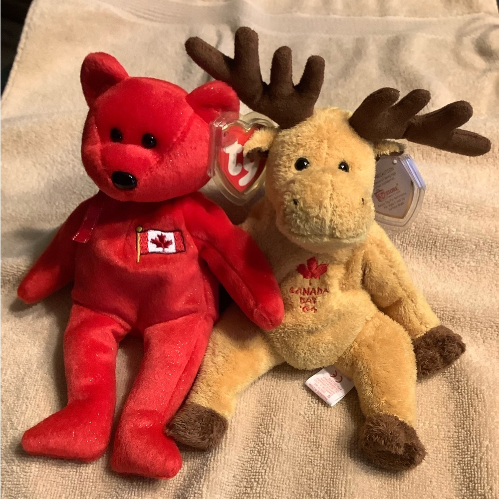 Canadians Beanie Pair